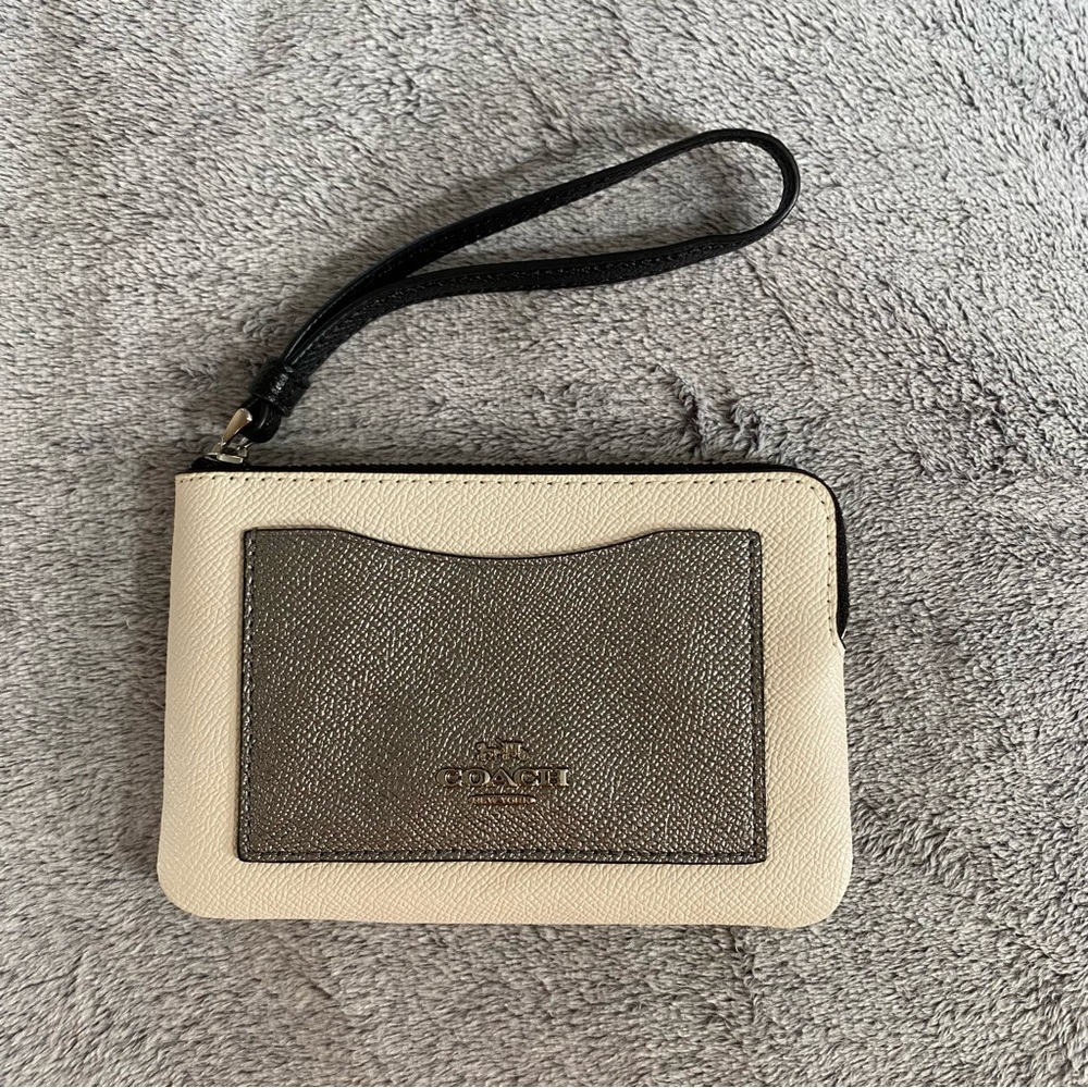 Brand New Coach Wristlet